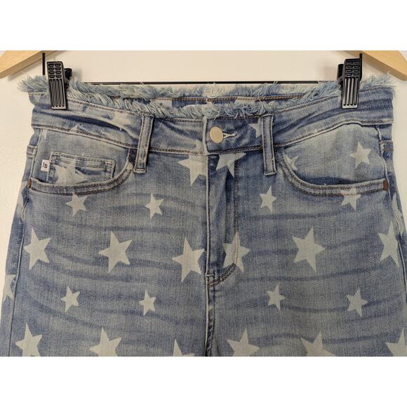 Judy Blue Star Print High Rise Cropped Straight Leg Jean - Picture 4 of 8